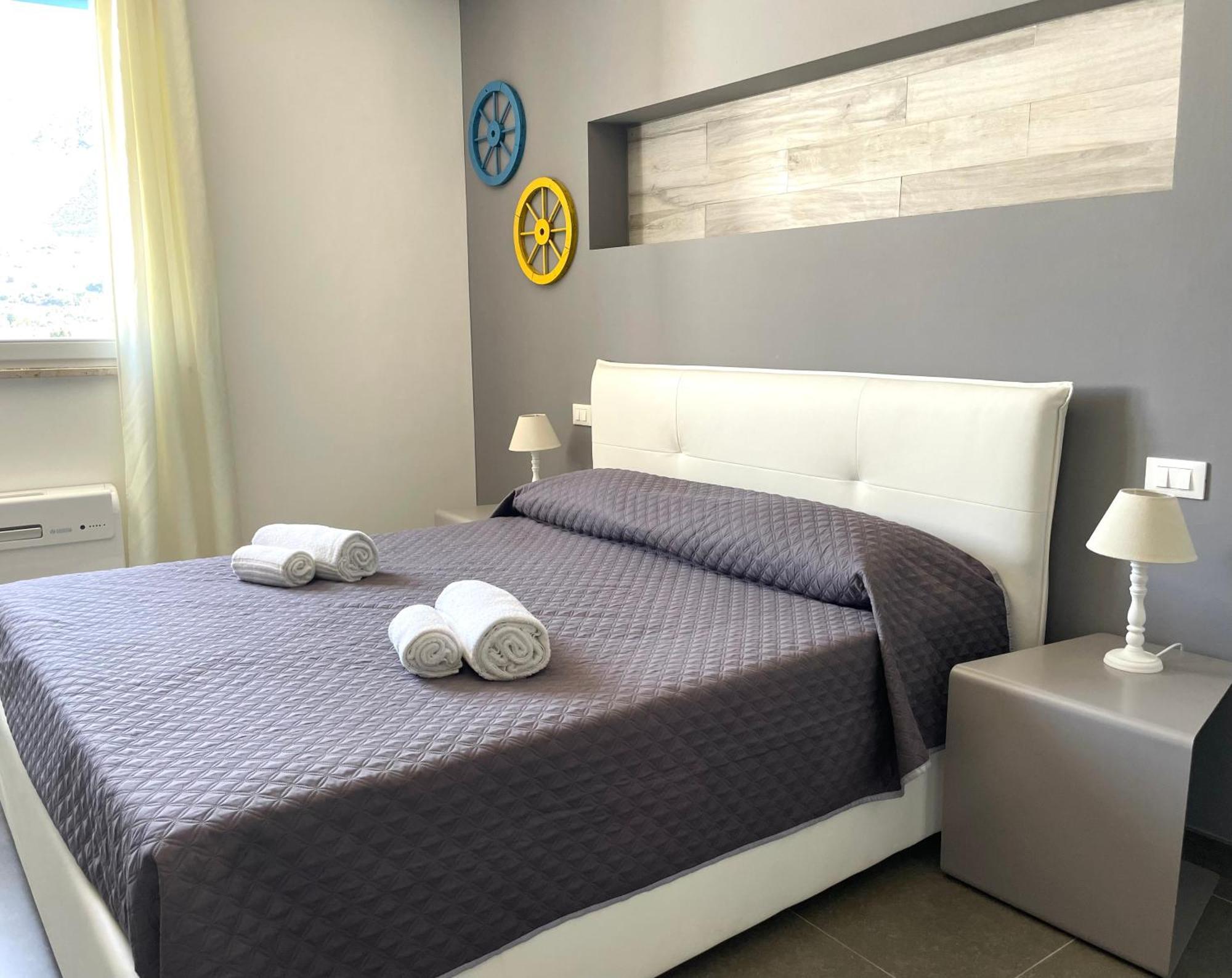 Cala Azzurra Macari Bed And Breakfast And Holidays House Extérieur photo