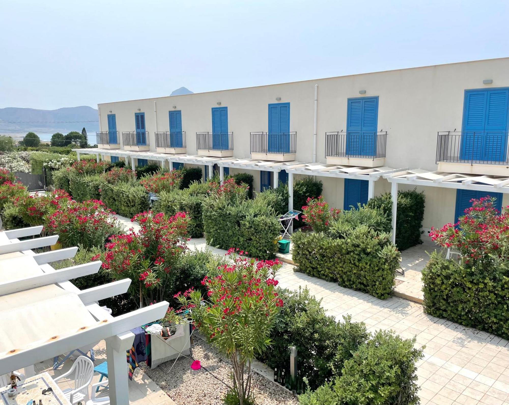 Cala Azzurra Macari Bed And Breakfast And Holidays House Extérieur photo