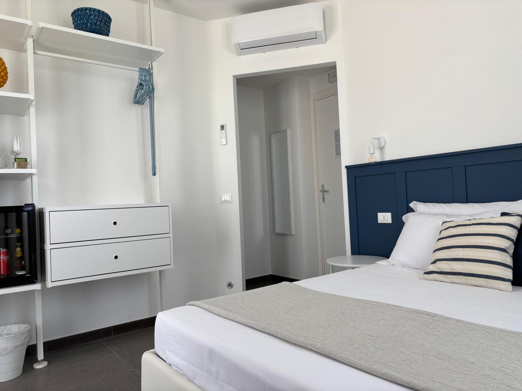 Cala Azzurra Macari Bed And Breakfast And Holidays House Extérieur photo